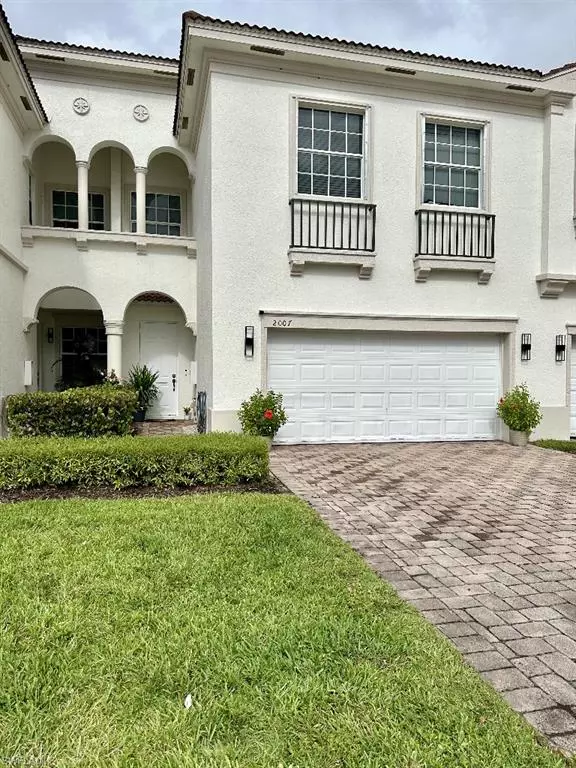 Naples, FL 34119,7077 Venice WAY #2007