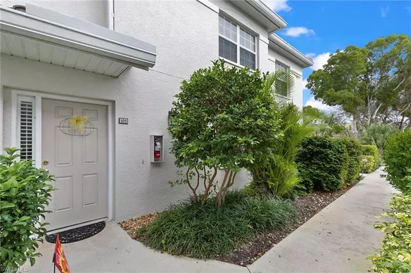 Naples, FL 34109,6813 Satinleaf RD S #101