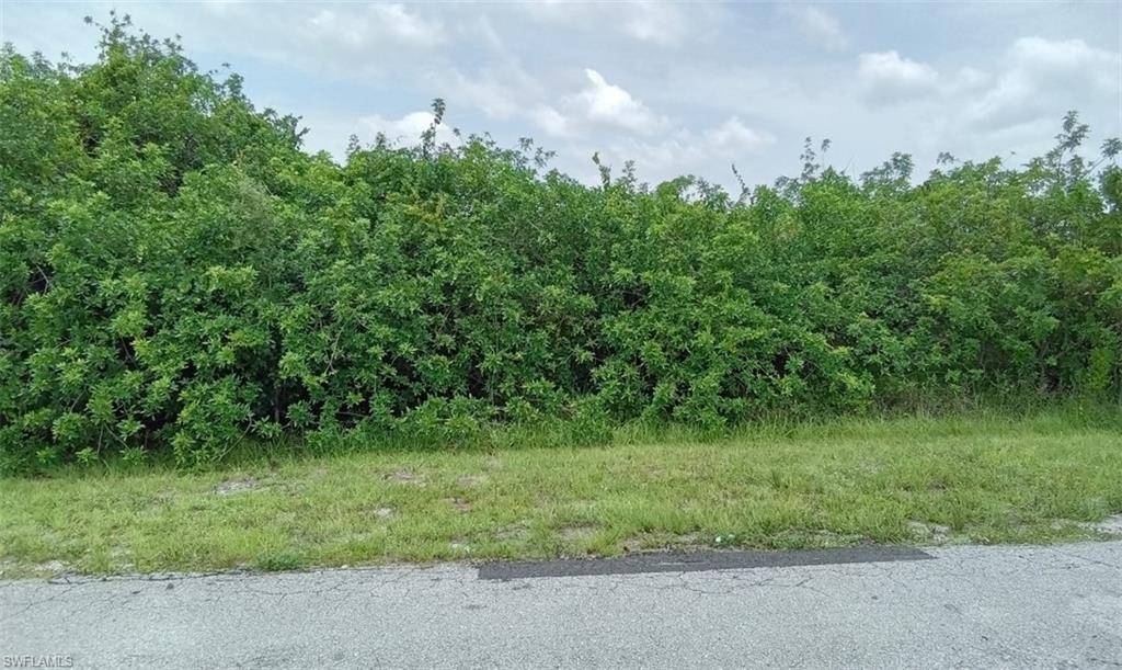 614 Theodore Vail ST E, Lehigh Acres, FL 33974