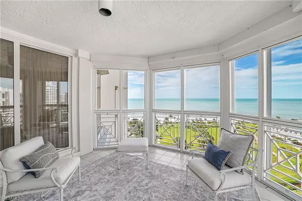 Naples, FL 34103,4021 Gulf Shore BLVD N #1206