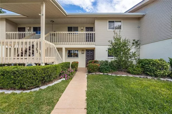 5705 Foxlake DR #4,  North Fort Myers,  FL 33917