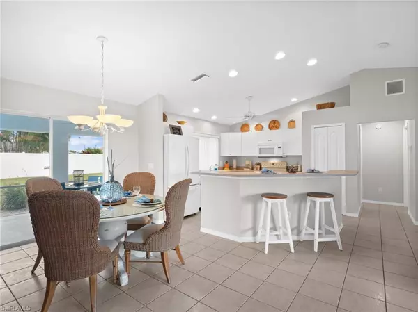 Cape Coral, FL 33904,709 SE 35th TER