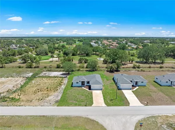 Lehigh Acres, FL 33974,343 Rawlings AVE