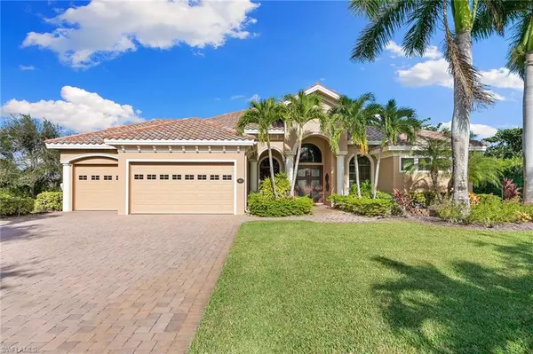 Naples, FL 34104,983 Tivoli DR