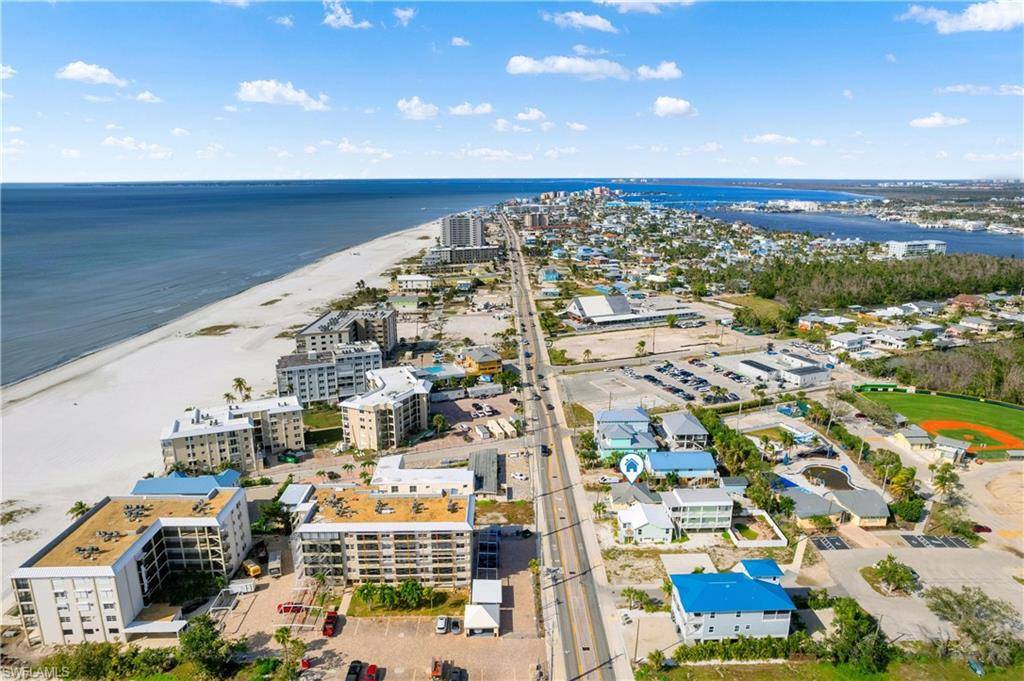 Fort Myers Beach, FL 33931,2621-2623 Estero BLVD
