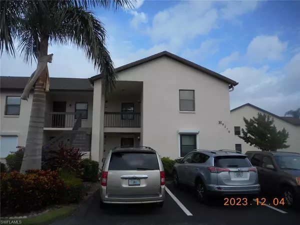 9270 Lake Park DR #206, Fort Myers, FL 33919