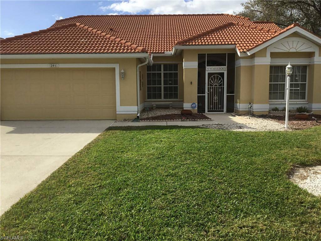 201 Countryside DR, Naples, FL 34104