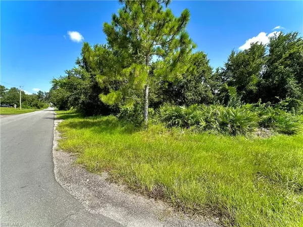 Lehigh Acres, FL 33971,4519 4th ST W