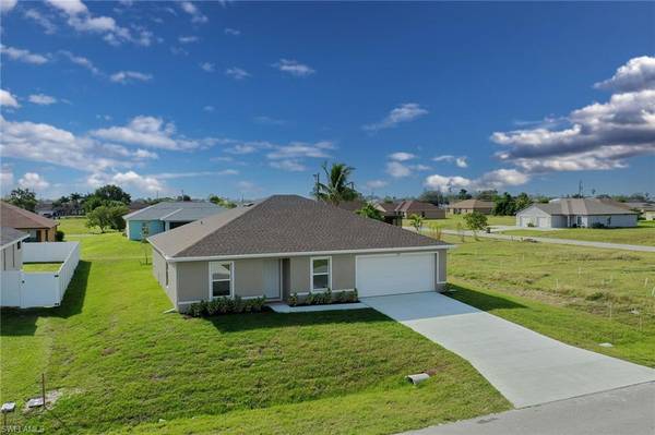 822 NE 10th TER, Cape Coral, FL 33909