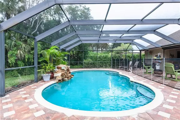 7653 Citrus Hill LN, Naples, FL 34109