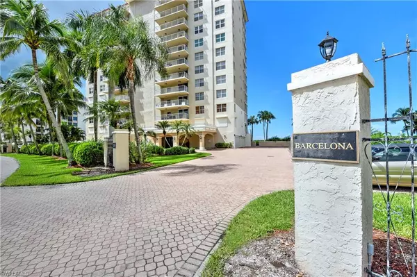 Naples, FL 34108,10691 Gulf Shore DR #1102