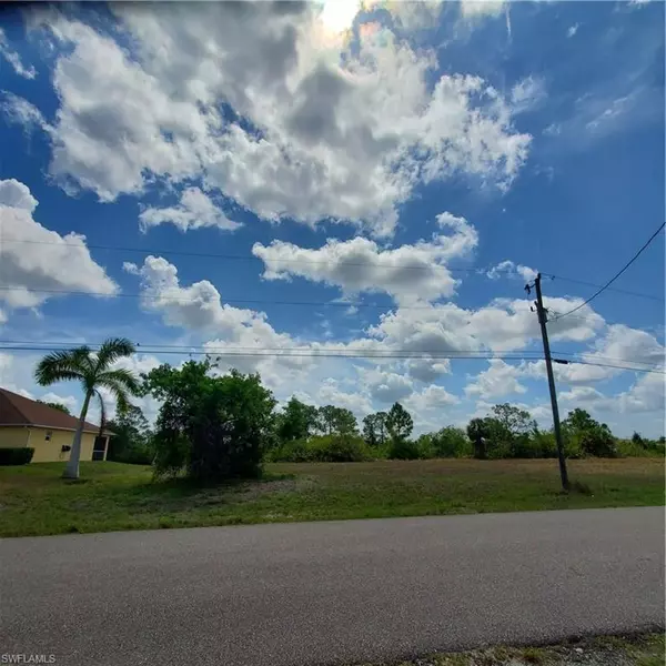 3031 NE 1st AVE, Cape Coral, FL 33909