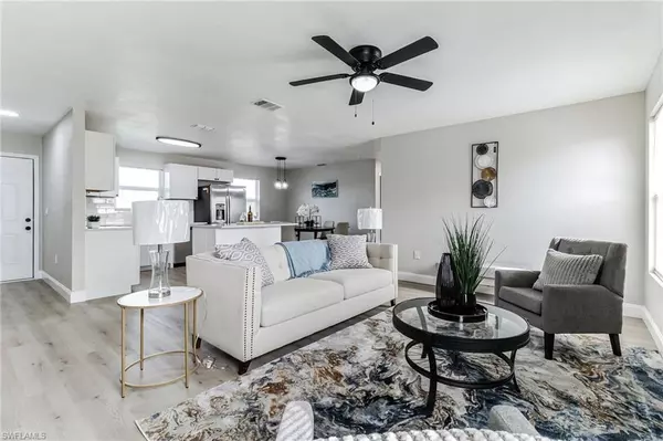 Lehigh Acres, FL 33971,2717 66th ST W