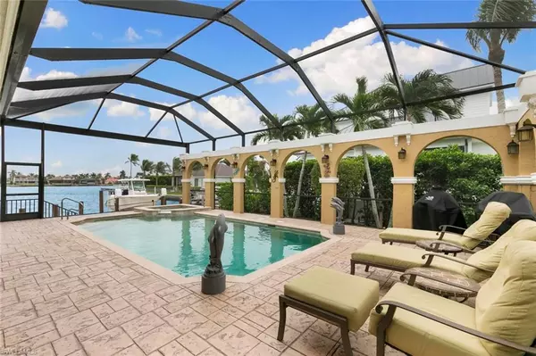 355 Landmark ST, Marco Island, FL 34145