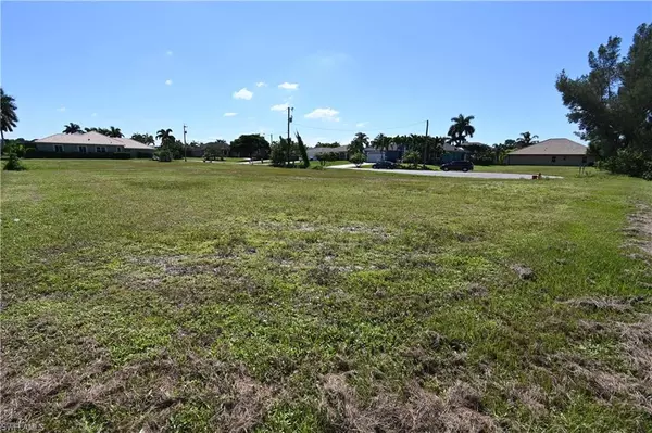 Cape Coral, FL 33914,2931 SW 26th ST