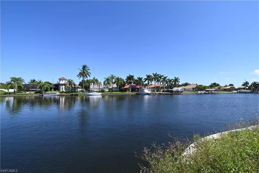 2931 SW 26th ST, Cape Coral, FL 33914