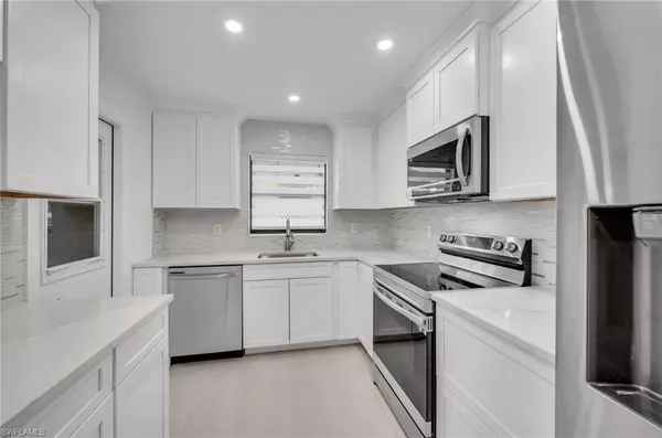 Naples, FL 34108,788 100th AVE N