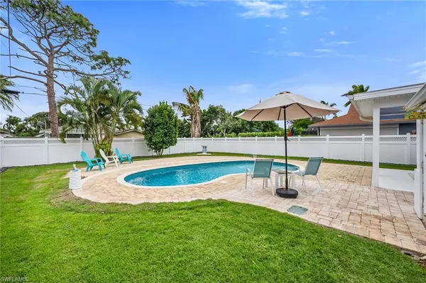 Naples, FL 34108,788 100th AVE N