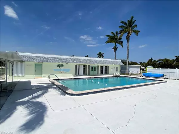 Fort Myers, FL 33908,127 Raintree LN