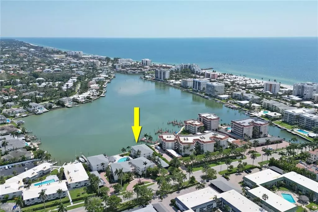 Naples, FL 34103,322 Harbour DR #203A