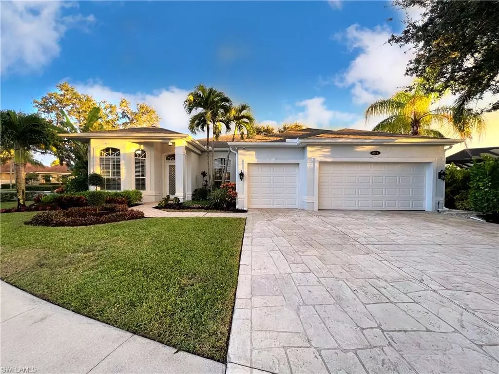 Naples, FL 34119,8614 Pebblebrooke DR