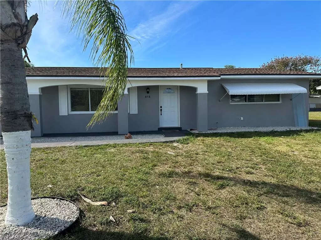 Lehigh Acres, FL 33936,416 canyon DR S