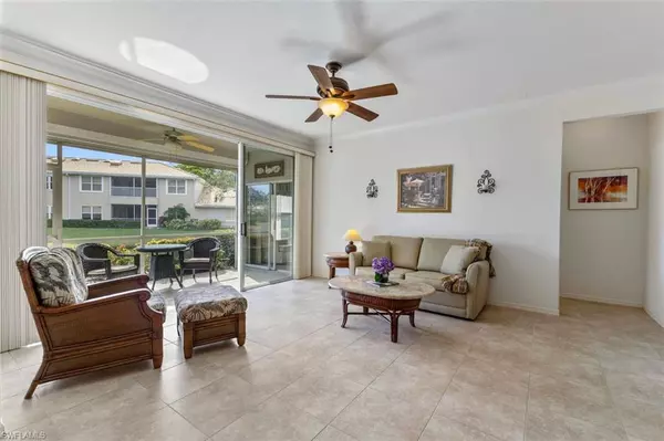 Naples, FL 34110,356 Emerald Bay CIR #P7