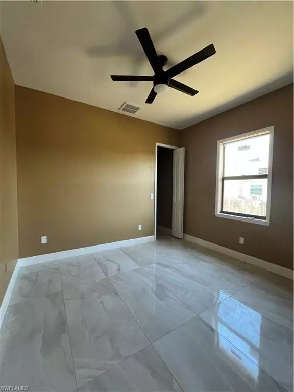 Lehigh Acres, FL 33971,3717 7th ST W