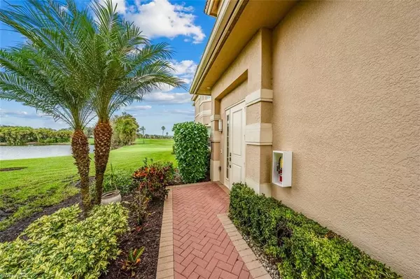 Naples, FL 34119,604 El Camino Real #9-201