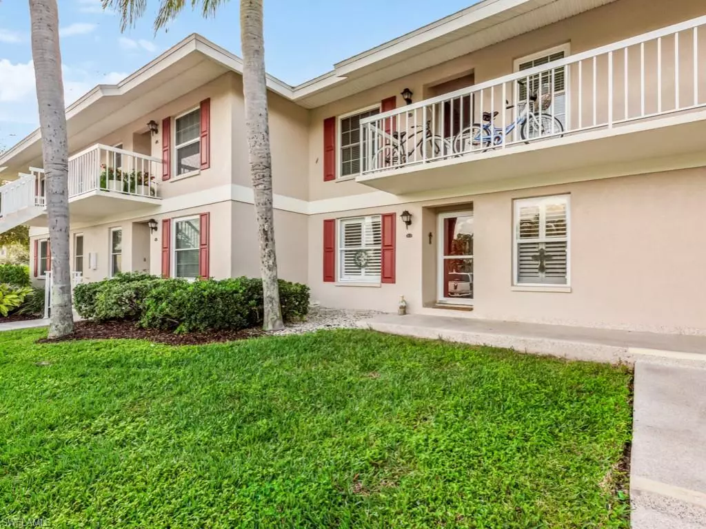 Marco Island, FL 34145,860 Elkhorn CT #313