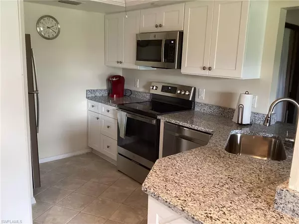 Fort Myers, FL 33907,5730 Trailwinds DR #413