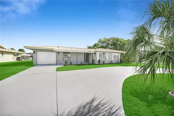 Cape Coral, FL 33904,5275 Stratford CT