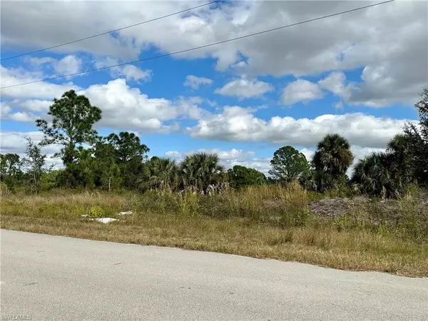 645 Hutton ST, Lehigh Acres, FL 33974