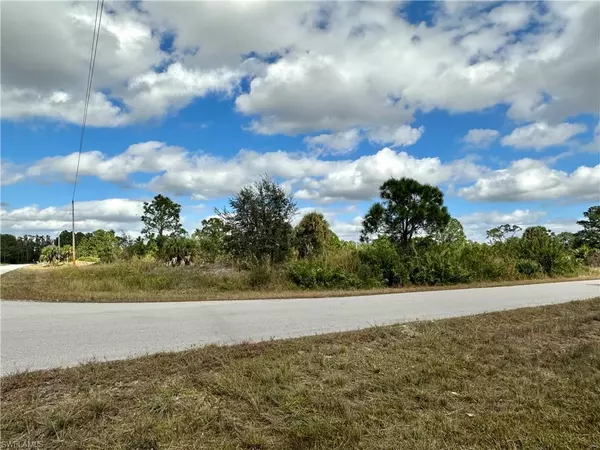 Lehigh Acres, FL 33974,639 Knapp ST