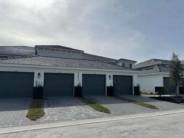 Fort Myers, FL 33913,11851 Venetian Lagoon DR #103