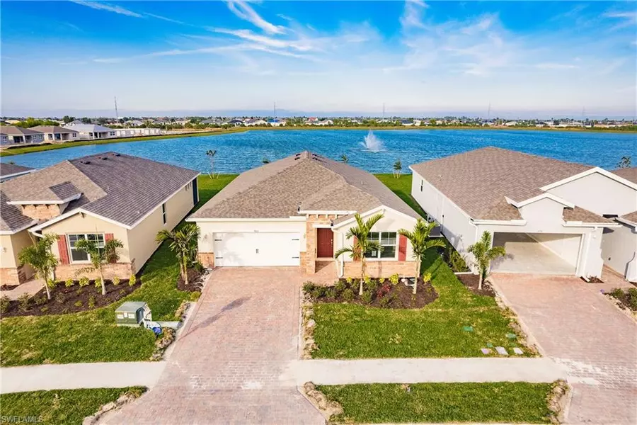 903 Stonewater Lake TER, Cape Coral, FL 33993