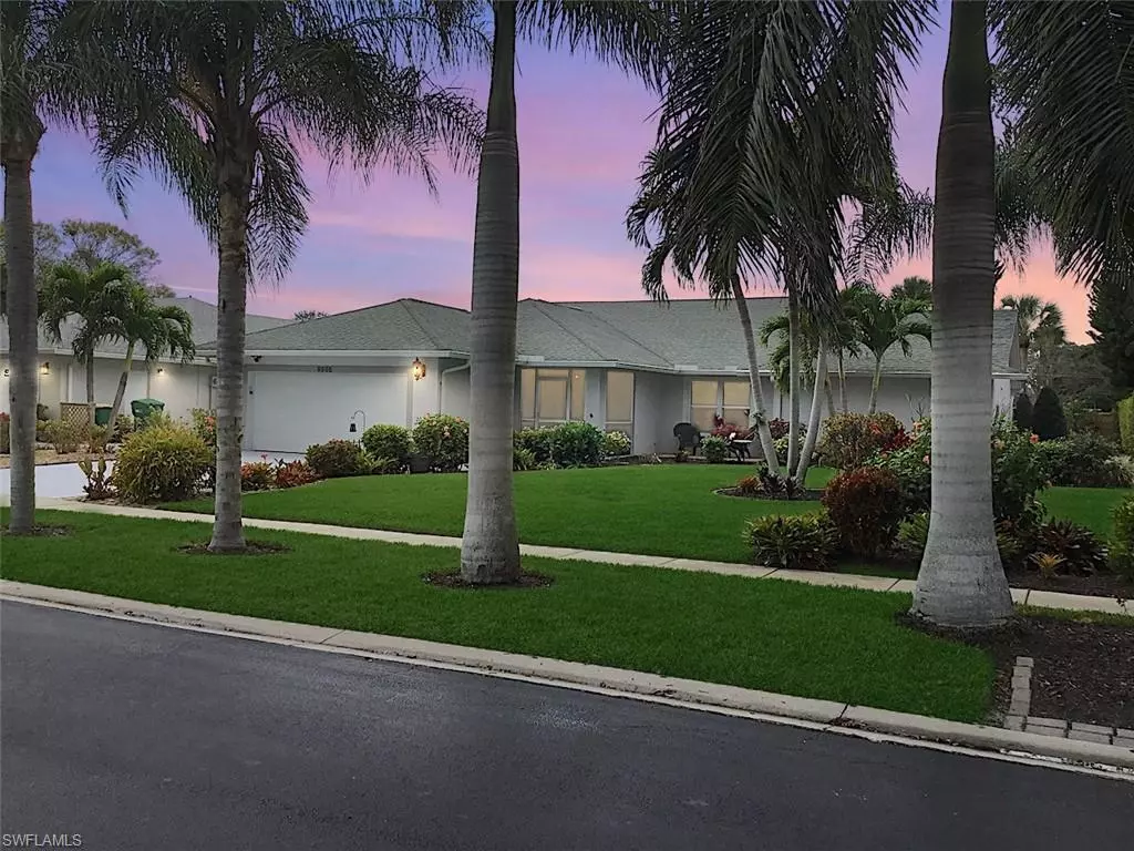 Naples, FL 34109,9985 Boca CIR