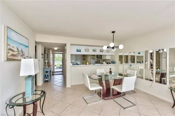 Naples, FL 34104,7360 Glenmoor LN #4209