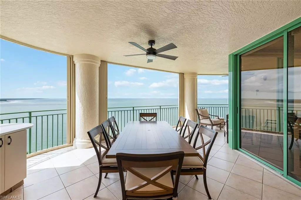 Marco Island, FL 34145,980 Cape Marco DR #1101