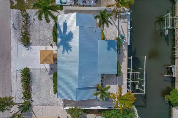 16091/093 Porto Bello ST, Bokeelia, FL 33922