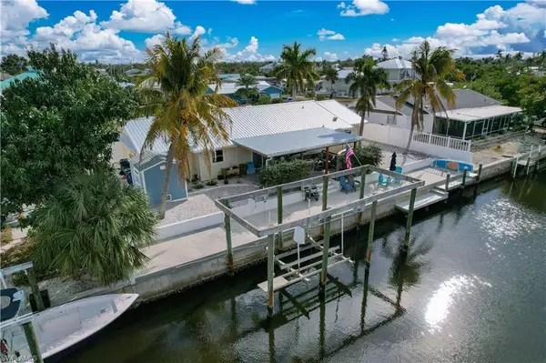 Bokeelia, FL 33922,16091/093 Porto Bello ST