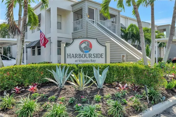 528 Club Side DR #528,  Naples,  FL 34110