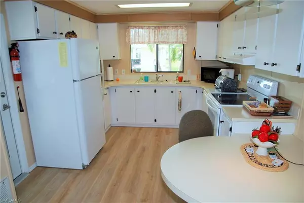 North Fort Myers, FL 33903,501 Jacklin LN