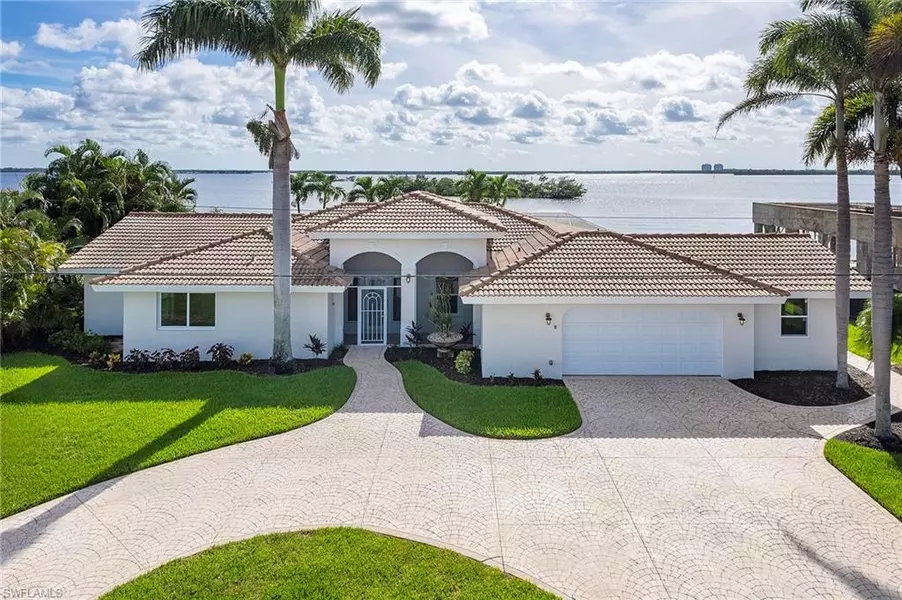 13 Bayview BLVD, Fort Myers Beach, FL 33931