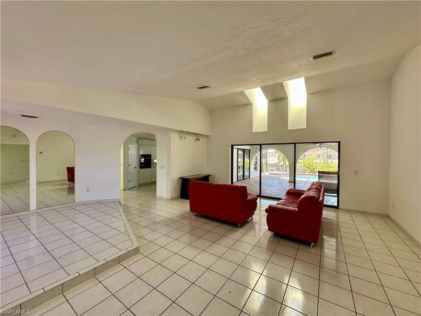 Cape Coral, FL 33990,1922 SE 10th PL