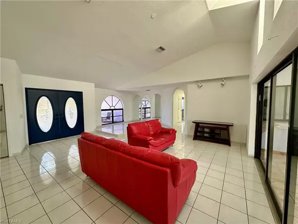 Cape Coral, FL 33990,1922 SE 10th PL
