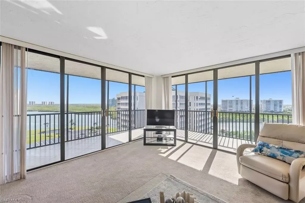 Naples, FL 34108,11 Bluebill AVE #1006