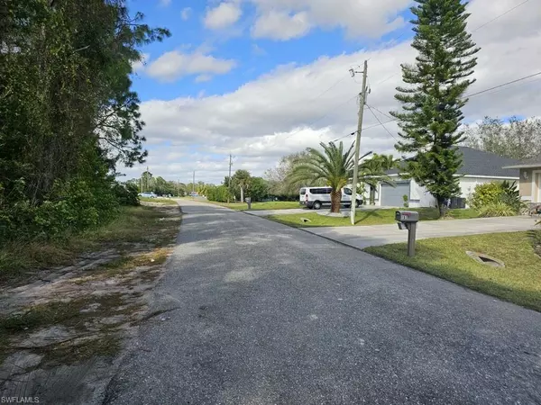 Lehigh Acres, FL 33974,154 Wanatah AVE