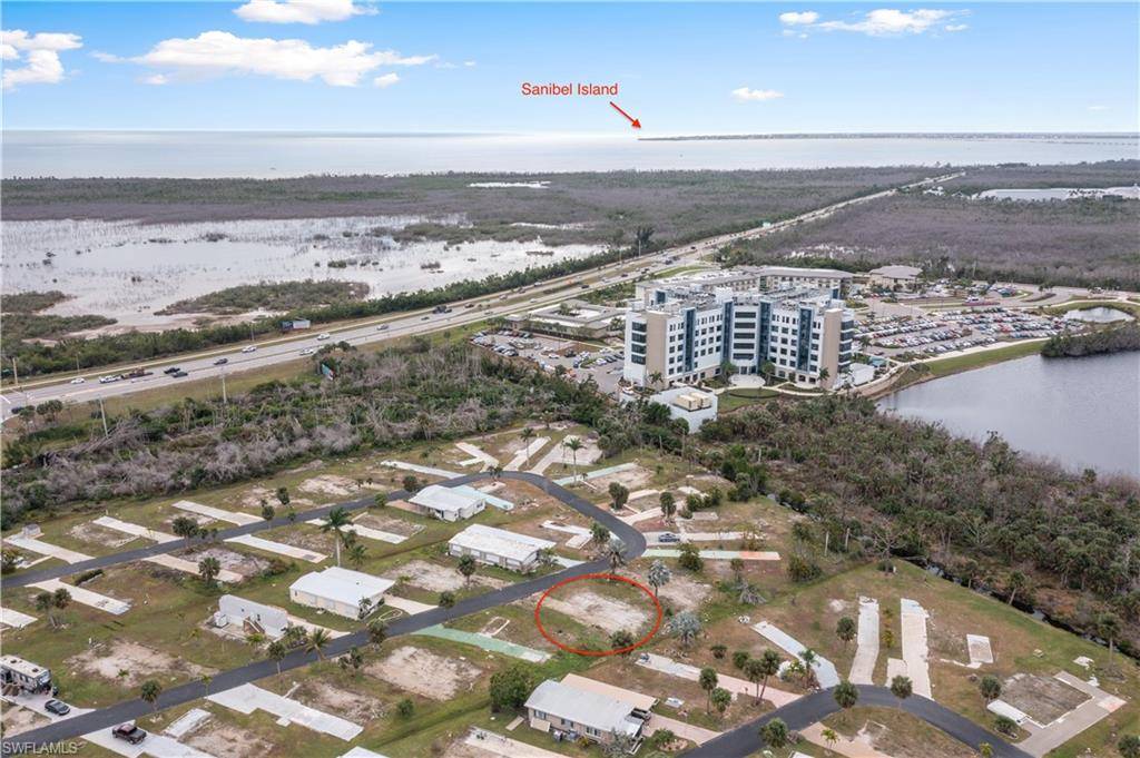 13670 Grackle DR, Fort Myers, FL 33908