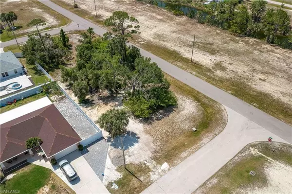 Cape Coral, FL 33909,3230 NE 14th PL